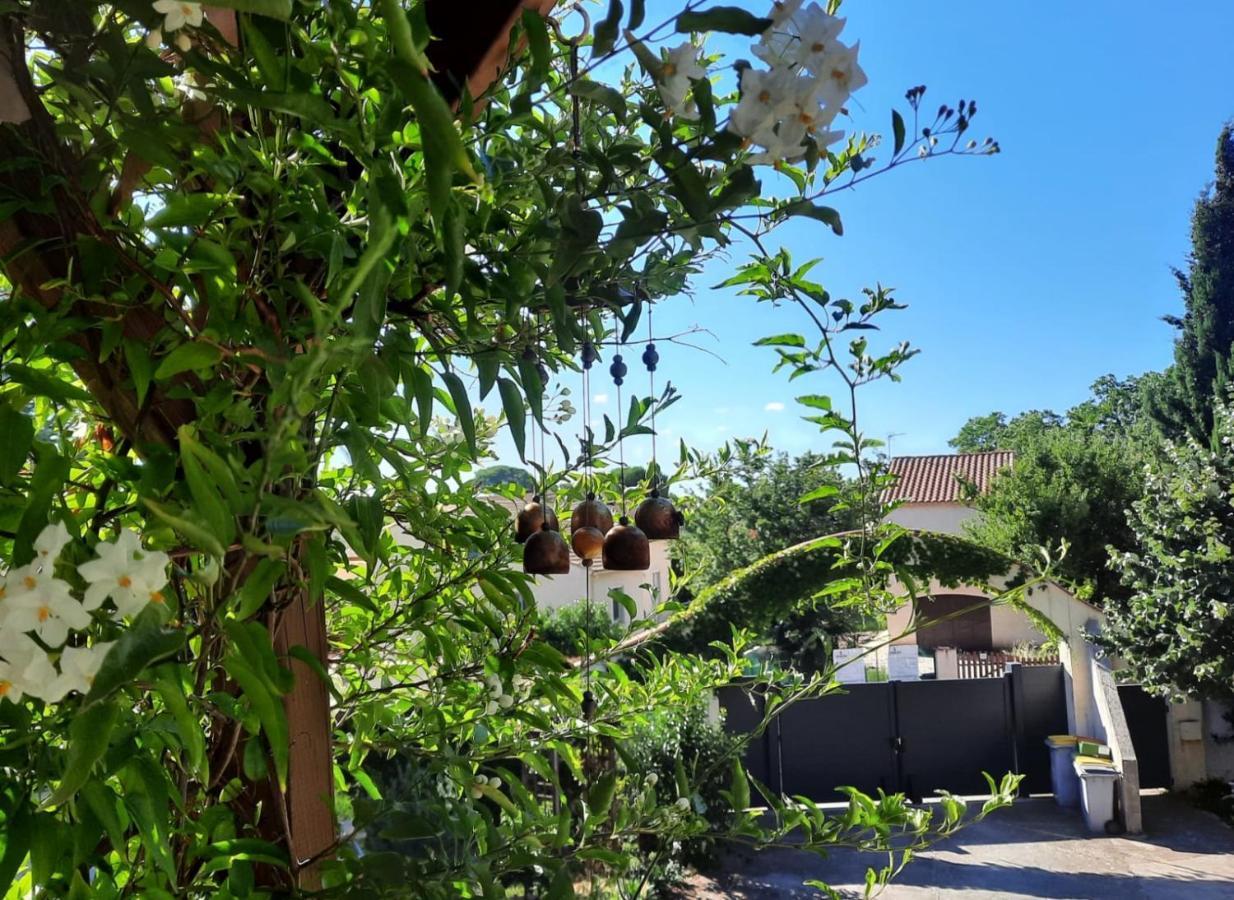 Le Mas De Baron Hotel Valergues Exterior photo